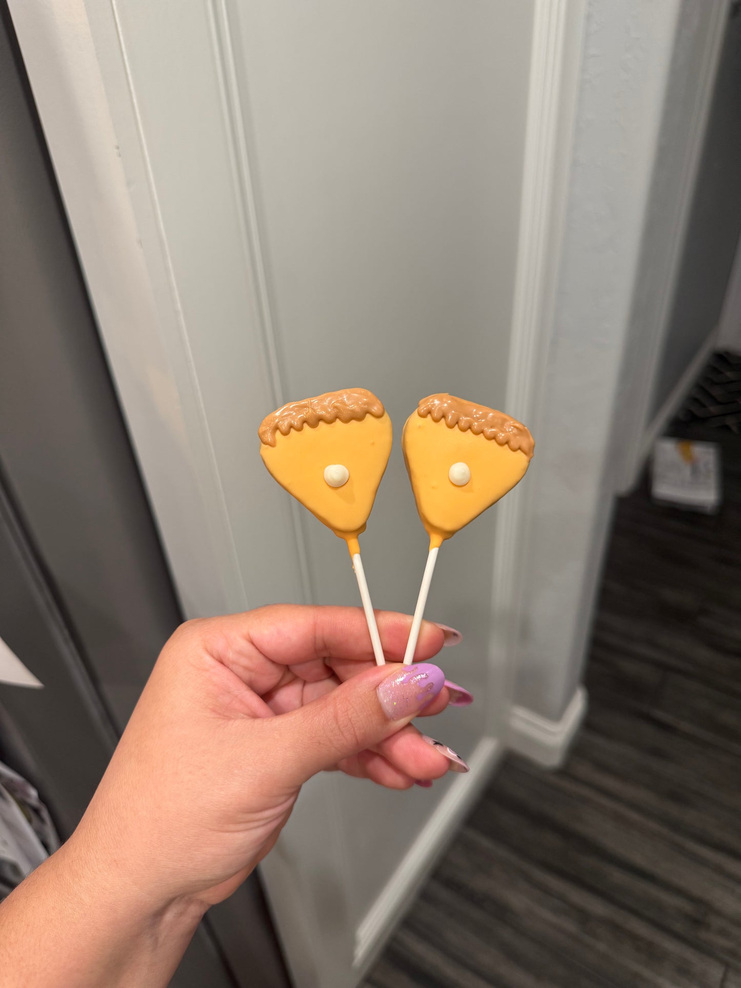 Pumpkin Spice cake pop