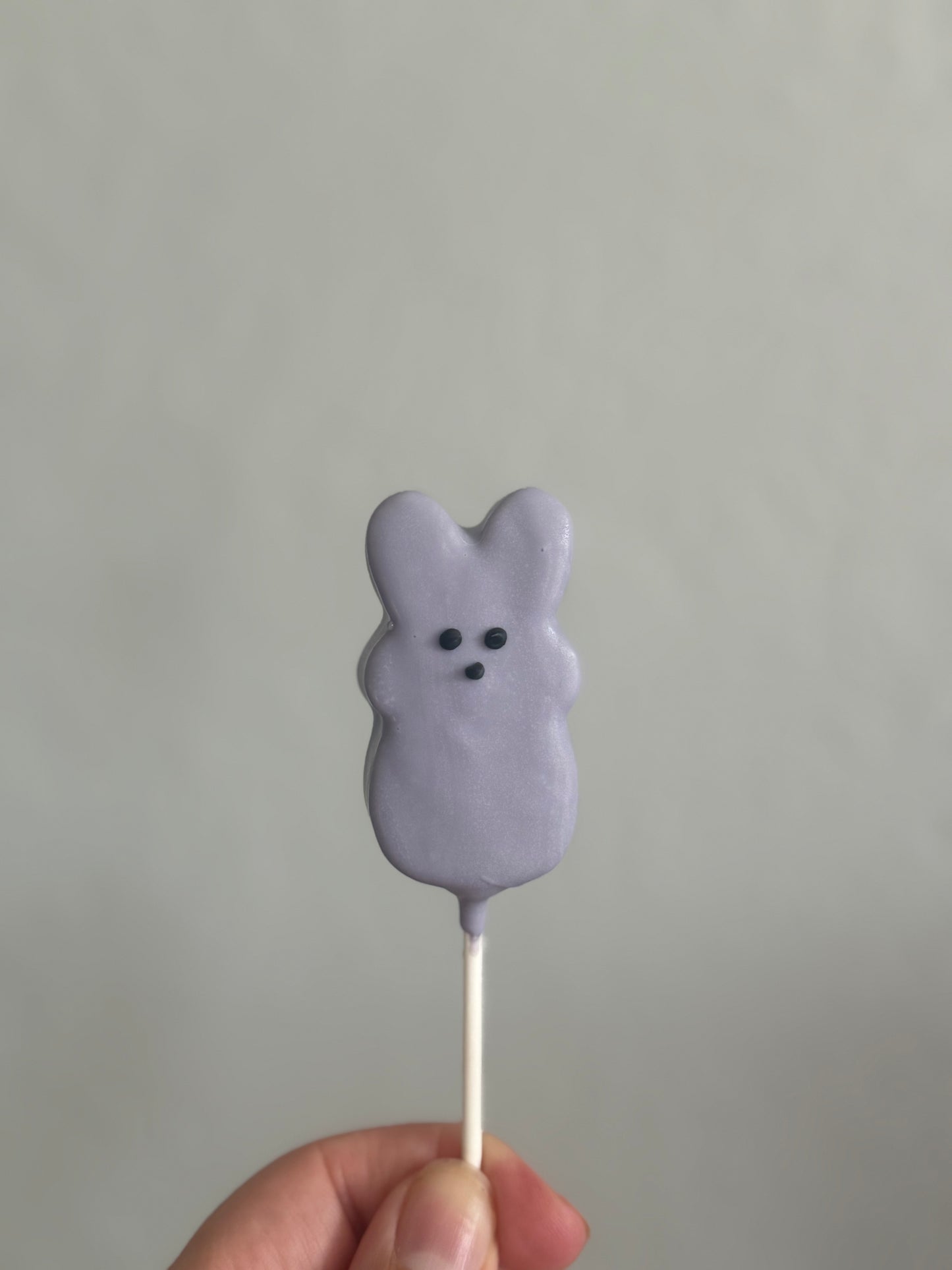 Almond cake pop